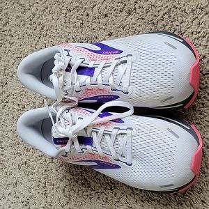 Brooks Ghost 14